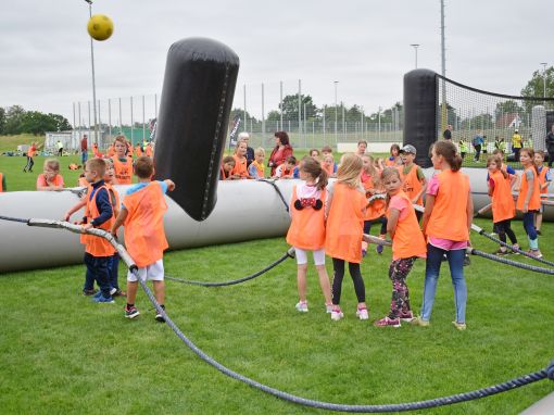 Unternehmen machen Schule 